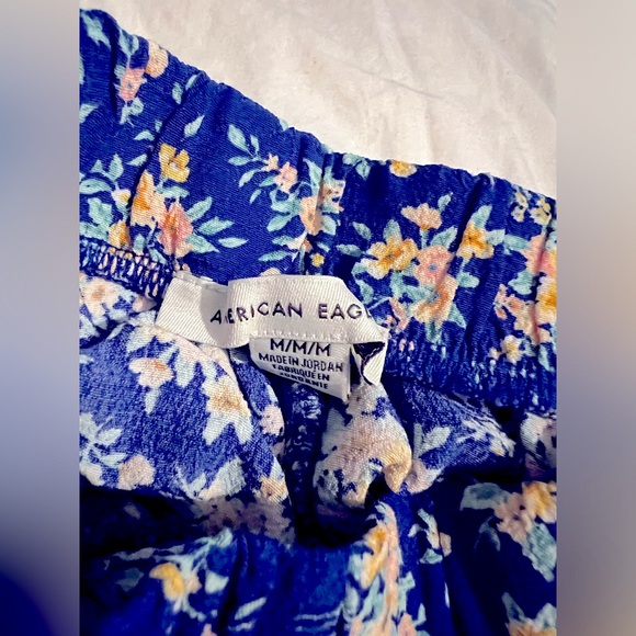 Blue Flowy Floral American Eagle Shorts with Ruffle Trim - Picture 3 of 4